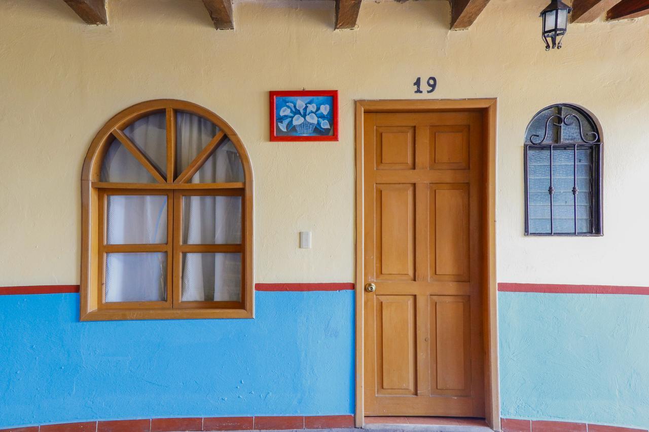 Mesón De Los Ángeles Comitan de Dominguez Exterior foto